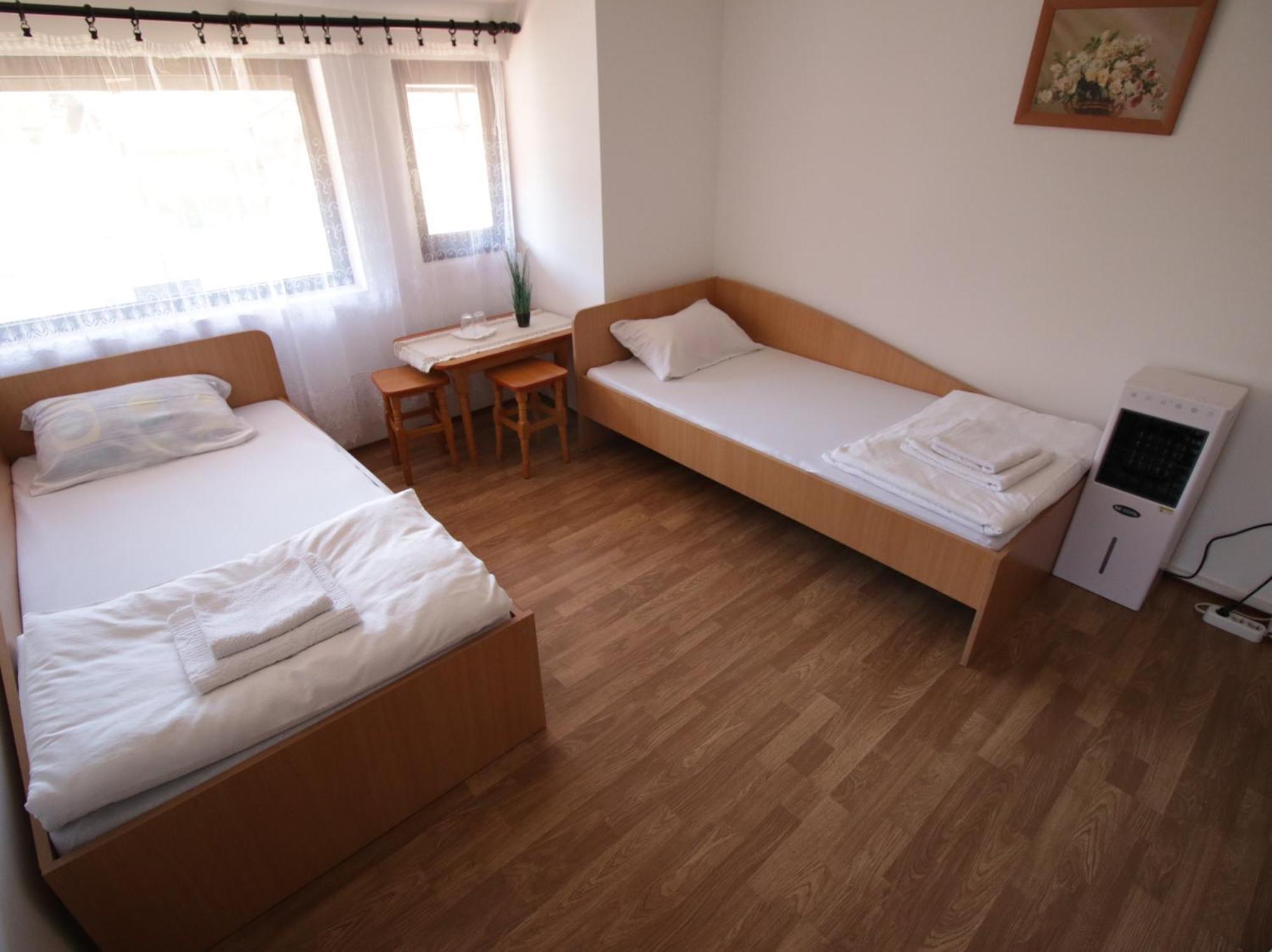 Rooms Jankovic Donji Milanovac Ngoại thất bức ảnh