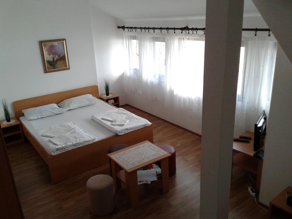 Rooms Jankovic Donji Milanovac Ngoại thất bức ảnh